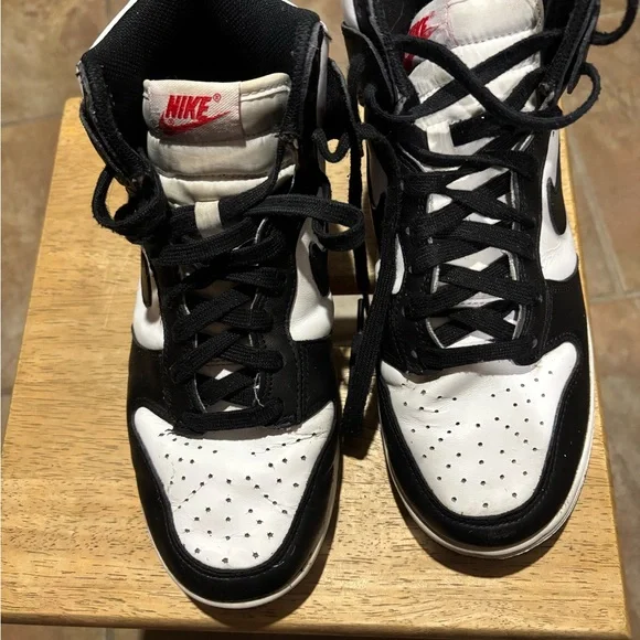 Nike Black and White High-Tops with Red Accents - Picture 11 of 12